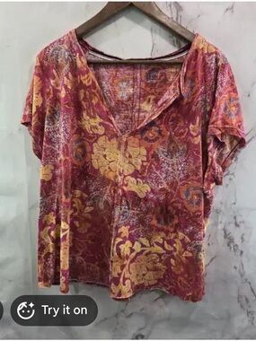 Pilcro Floral V-Neck Short Sleeve Top in Burgundy and Mustard